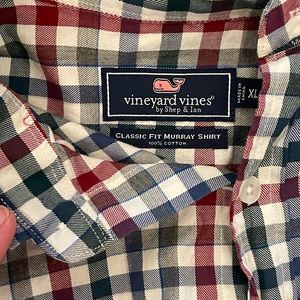 Vineyard vines Button down